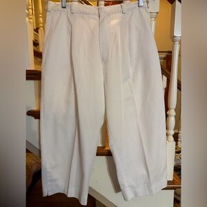 Women's White Capris